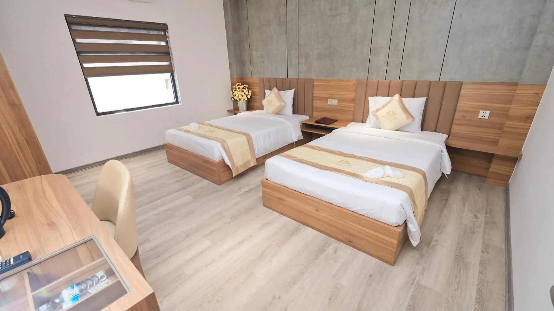 Prague Nha Trang Hotel 3*,